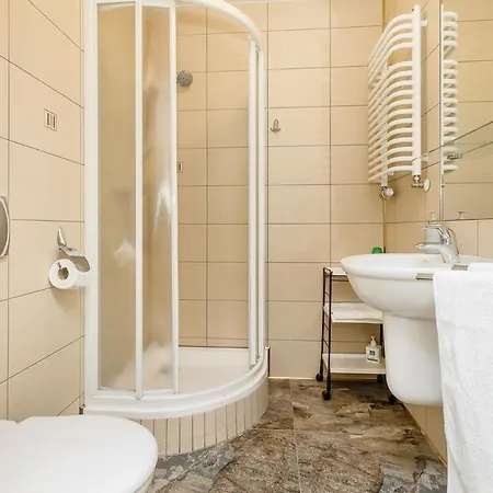 Apartamenty- Tatrzanska 35 Blisko Termy Bukovina Apartment